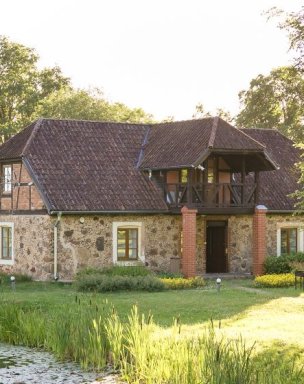 Pound house